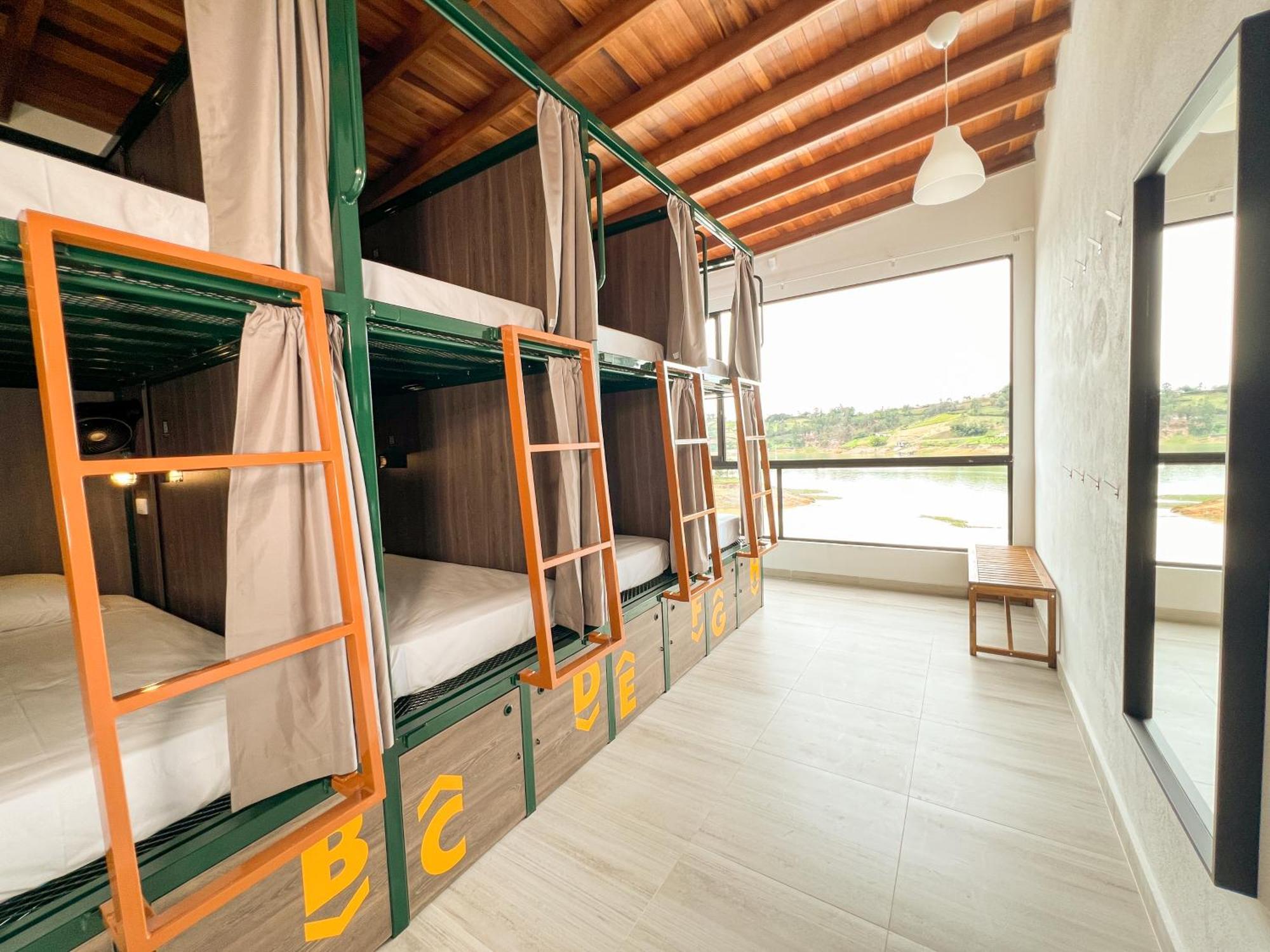 Viajero Guatape Hostel & Lake Club 外观 照片