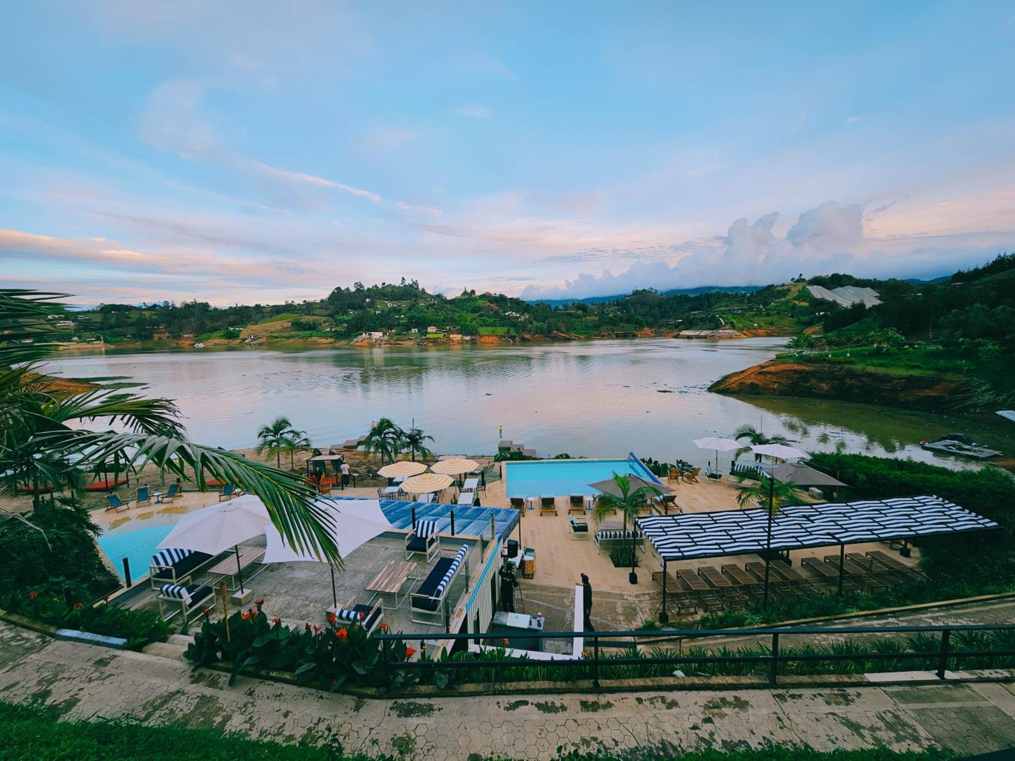 Viajero Guatape Hostel & Lake Club 外观 照片